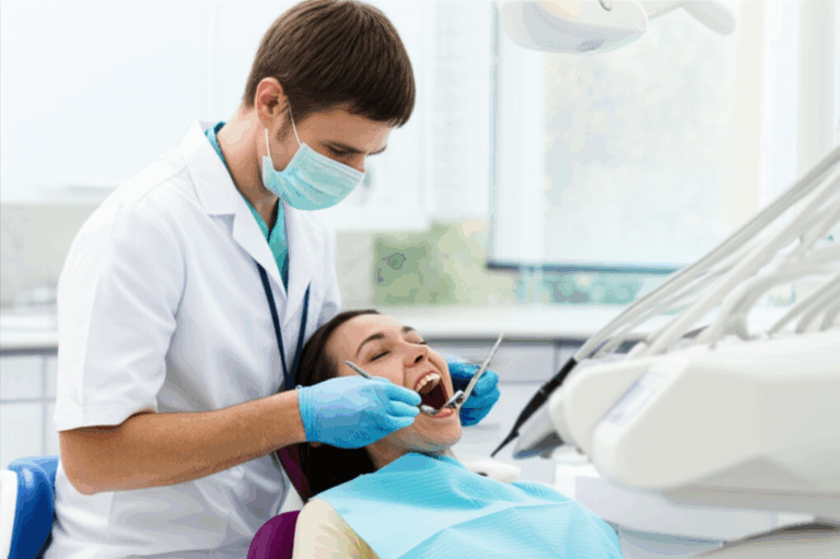 What Is the Definition of a Dentist