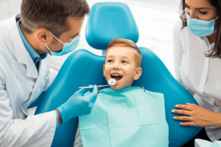 When Should a Child See a Dentist Your Essential Guide to Early Dental Health